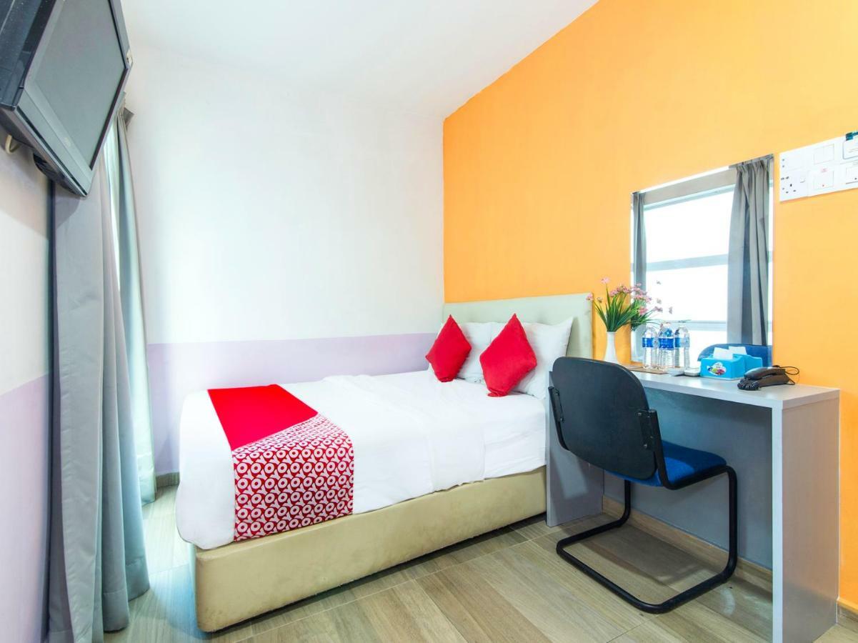 City Kuchai Hotel -Kuchai Lama,Куала-Лумпур Екстер'єр фото